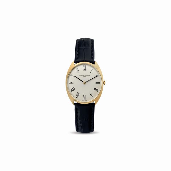 Vacheron & Constantin : Elegante orologio di forma tonneau in oro giallo 18k solo tempo carica manuale, quadrante Argent� con numeri Romani  - Asta Orologi da Polso - Associazione Nazionale - Case d'Asta italiane