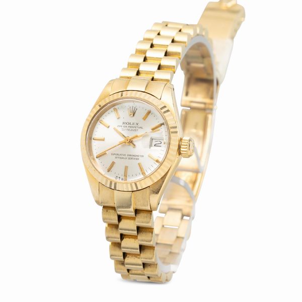 ROLEX : Elegante Datejust Lady ref 6917 in oro giallo 18k, quadrante Argent� con ghiera zigrinata e bracciale Jubilee  - Asta Orologi da Polso - Associazione Nazionale - Case d'Asta italiane