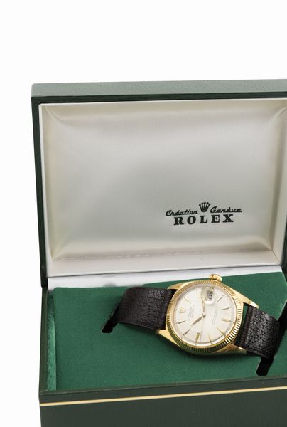 ROLEX : Classico Datejust 1601 in oro giallo 18k, quadrante Argent�, lancette ed indici a foglia con scatola, garanzia e certificato di cronometria  - Asta Orologi da Polso - Associazione Nazionale - Case d'Asta italiane