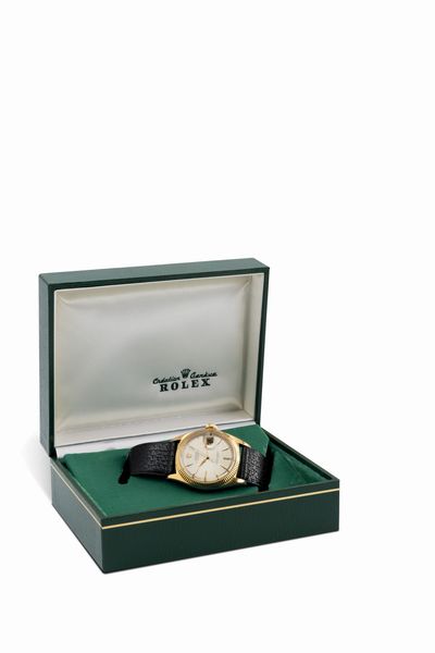 ROLEX : Classico Datejust 1601 in oro giallo 18k, quadrante Argent�, lancette ed indici a foglia con scatola, garanzia e certificato di cronometria  - Asta Orologi da Polso - Associazione Nazionale - Case d'Asta italiane