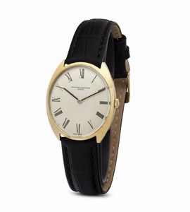 Vacheron & Constantin : Elegante orologio di forma tonneau in oro giallo 18k solo tempo carica manuale, quadrante Argent� con numeri Romani  - Asta Orologi da Polso - Associazione Nazionale - Case d'Asta italiane