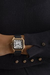 CARTIER : Santos in oro rosa 18k, movimento automatico con quadrante argent� e numeri romani, corredato da scatola e garanzia in ottimo stato di conservazione  - Asta Orologi da Polso - Associazione Nazionale - Case d'Asta italiane