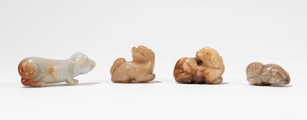 QUATTRO SCULTURINE IN GIADA  - Asta Arte Orientale  - Associazione Nazionale - Case d'Asta italiane