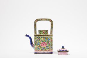 TEIERA IN RAME SMALTATO  - Asta Arte Orientale  - Associazione Nazionale - Case d'Asta italiane