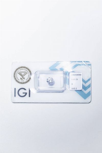 DIAMANTE ENTRO BLISTER : di ct 1 01  colore G  purezza VVS2.  Certificato di analisi IGI in data 19 luglio 2023  - Asta Gioielli - Associazione Nazionale - Case d'Asta italiane