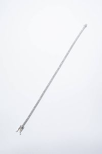 BRACCIALE - Peso gr 6 4 Lunghezza cm 17 5 in oro bianco  modello tennis  con diamanti taglio brillante per totali ct 1 0 c [..]