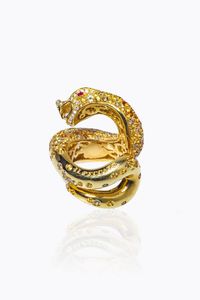 PASQUALE BRUNI - Peso gr 32 5 Misura 16 (56) Importante anello in oro giallo  firmato Pasquale Bruni  a forma di serpente  modello  [..]