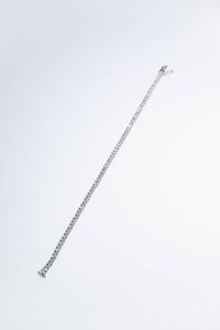 BRACCIALE - Peso gr 9 Lunghezza cm 18 in oro bianco  modello tennis  con diamanti taglio brillante per totali ct 2 0 ca  probabile  [..]