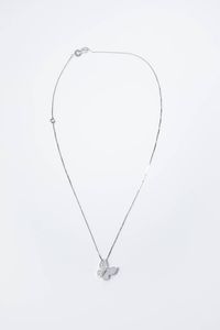 SALVINI - Peso gr 8 2 Catena con ciondolo in oro bianco  firmato Salvini  a forma di farfalla con diamanti taglio brillante  [..]