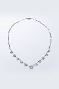 REPOSSI (Attribuito) - Peso gr 9 9 Lunghezza cm 36 in oro bianco  composto da quadrifogli stilizzati in diamanti taglio brillante per  [..]