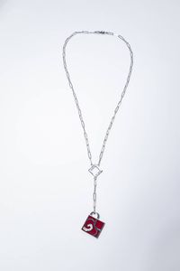 NOUVELLE BAGUE - Peso gr 13 5 Collana in oro bianco composta da anelli ovalizzati  e ciondolo quadrato a forma di lucchetto in  [..]