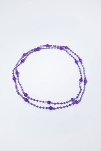 COLLANA - composto da sfere di ametiste di varie misure.