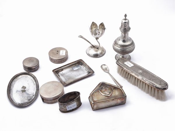 Lotto di ninnoli in argento  - Asta Una casa fiorentina. Tra tradizione e modernit L'argenteria - I  - Associazione Nazionale - Case d'Asta italiane