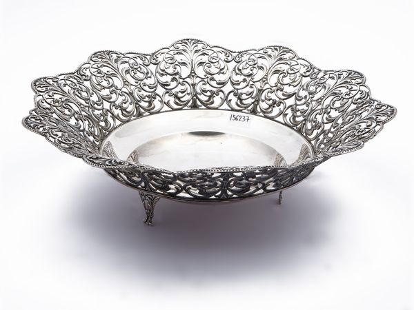 Cestino centrotavola in argento  - Asta Una casa fiorentina. Tra tradizione e modernit L'argenteria - I  - Associazione Nazionale - Case d'Asta italiane