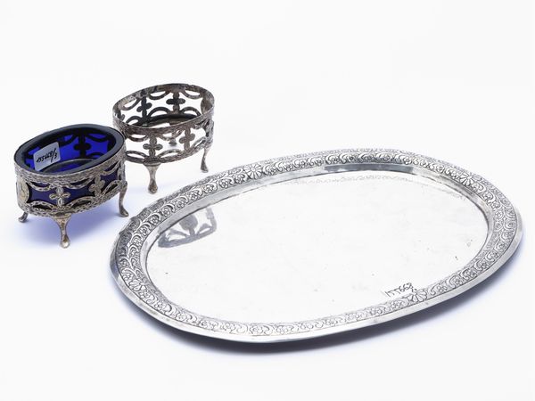 Piccolo vassoio in argento  - Asta Una casa fiorentina. Tra tradizione e modernit� L'argenteria - I  - Associazione Nazionale - Case d'Asta italiane