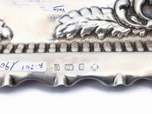 Vassoietto portaposta in argento, Birmingham, 1904  - Asta Una casa fiorentina. Tra tradizione e modernit L'argenteria - I  - Associazione Nazionale - Case d'Asta italiane