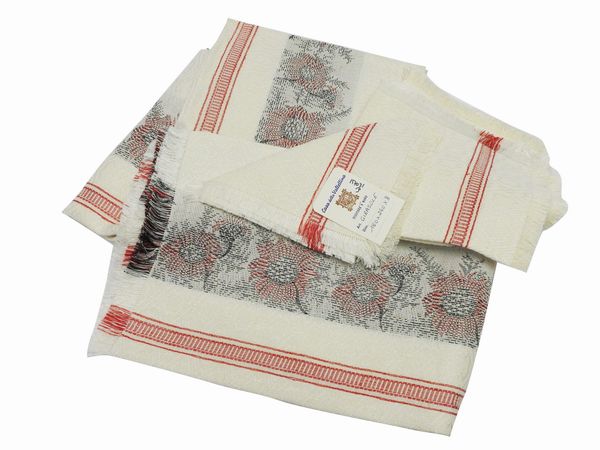 Tovaglia in misto lino e cotone tessuto a mano, Casa della Valtellina  - Asta Una casa fiorentina. Tra tradizione e modernit Le collezioni, i dipinti, gli arredi - III  - Associazione Nazionale - Case d'Asta italiane