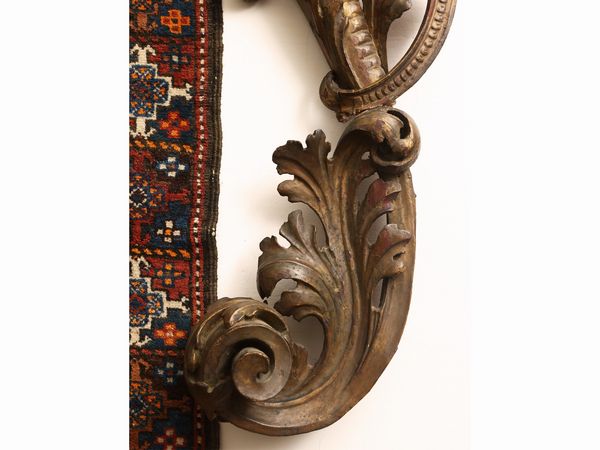 Coppia di grandi fregi decorativi in legno intagliato e dorato  - Asta Una casa fiorentina. Tra tradizione e modernit Le collezioni, i dipinti, gli arredi - III  - Associazione Nazionale - Case d'Asta italiane