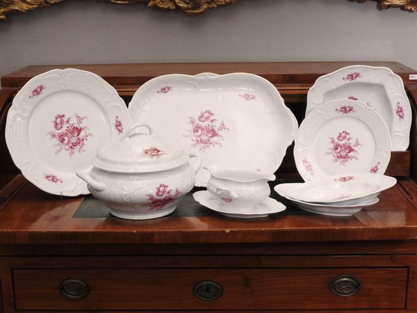 Servizio di piatti in porcellana, Rosenthal  - Asta Una casa fiorentina. Tra tradizione e modernit Le collezioni, i dipinti, gli arredi - III  - Associazione Nazionale - Case d'Asta italiane
