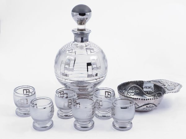 Set da liquore in cristallo di gusto Art Dec  - Asta Una casa fiorentina. Tra tradizione e modernit Le collezioni, i dipinti, gli arredi - III  - Associazione Nazionale - Case d'Asta italiane