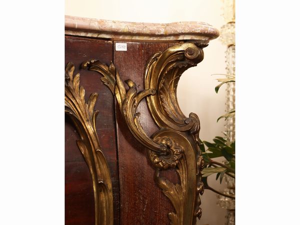 Grande cassettone in quercia scurita e bronzi dorati  - Asta Una casa fiorentina. Tra tradizione e modernit Le collezioni, i dipinti, gli arredi - III  - Associazione Nazionale - Case d'Asta italiane