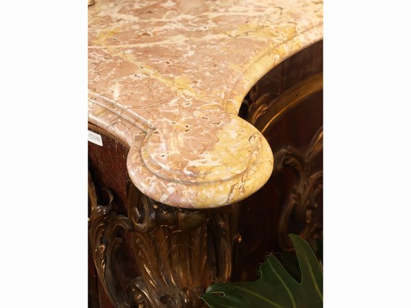 Grande cassettone in quercia scurita e bronzi dorati  - Asta Una casa fiorentina. Tra tradizione e modernit Le collezioni, i dipinti, gli arredi - III  - Associazione Nazionale - Case d'Asta italiane