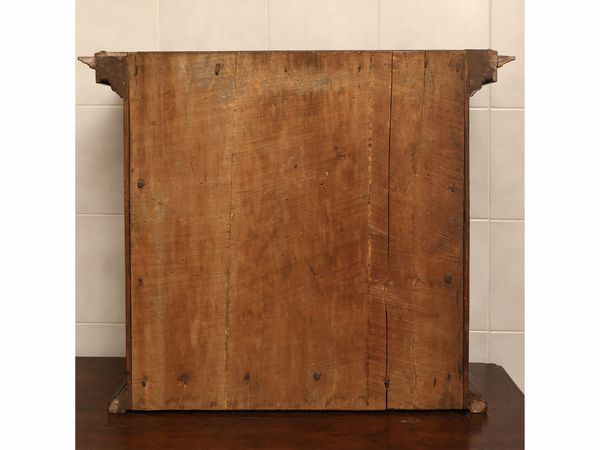 Piccolo stipo monetiere in noce  - Asta Una casa fiorentina. Tra tradizione e modernit Le collezioni, i dipinti, gli arredi - III  - Associazione Nazionale - Case d'Asta italiane