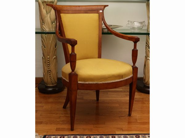 Poltroncina in ciliegio  - Asta Una casa fiorentina. Tra tradizione e modernit Le collezioni, i dipinti, gli arredi - III  - Associazione Nazionale - Case d'Asta italiane