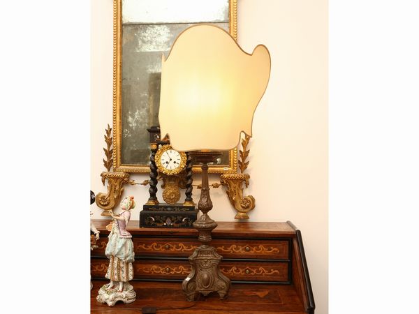 Coppia di torciere in rame argentato  - Asta Una casa fiorentina. Tra tradizione e modernit Le collezioni, i dipinti, gli arredi - III  - Associazione Nazionale - Case d'Asta italiane