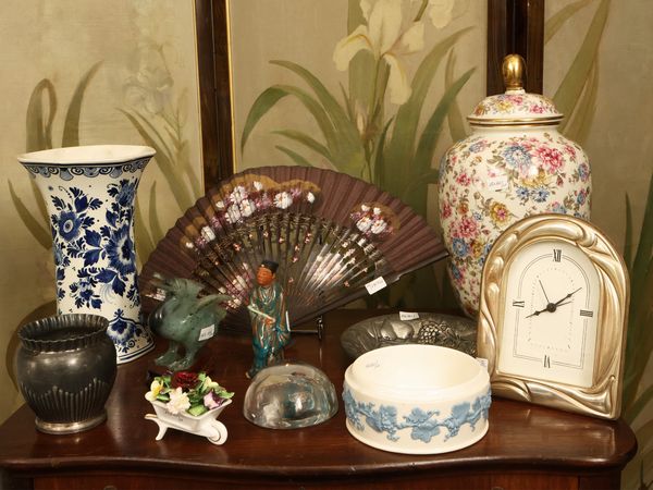 Lotto di accessori per la casa  - Asta Una casa fiorentina. Tra tradizione e modernit Le collezioni, i dipinti, gli arredi - III  - Associazione Nazionale - Case d'Asta italiane