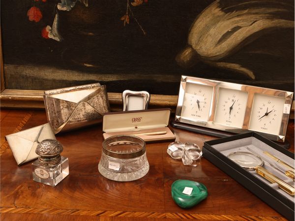 Lotto di curiosit da scrivania  - Asta Una casa fiorentina. Tra tradizione e modernit Le collezioni, i dipinti, gli arredi - III  - Associazione Nazionale - Case d'Asta italiane