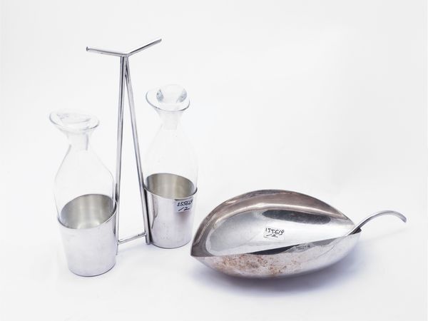 Due accessori da tavola in vetro e metallo argentato  - Asta Una casa fiorentina. Tra tradizione e modernit Le collezioni, i dipinti, gli arredi - III  - Associazione Nazionale - Case d'Asta italiane