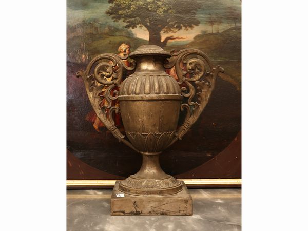 Portapalmette in legno  - Asta Una casa fiorentina. Tra tradizione e modernit Le collezioni, i dipinti, gli arredi - III  - Associazione Nazionale - Case d'Asta italiane