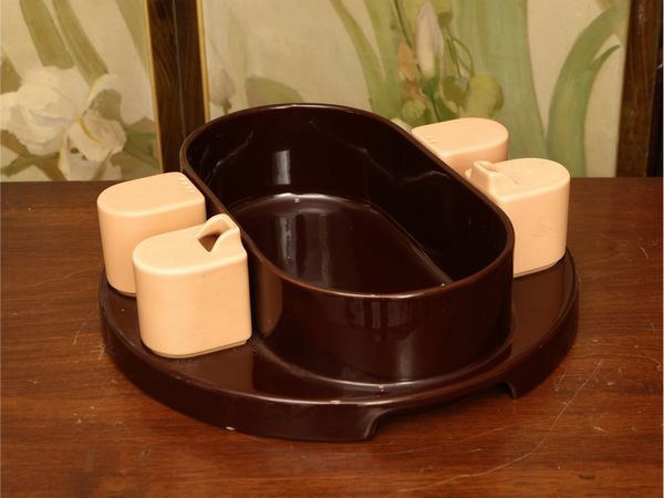 Set da pinzimonio in ceramica  - Asta Una casa fiorentina. Tra tradizione e modernit Le collezioni, i dipinti, gli arredi - III  - Associazione Nazionale - Case d'Asta italiane