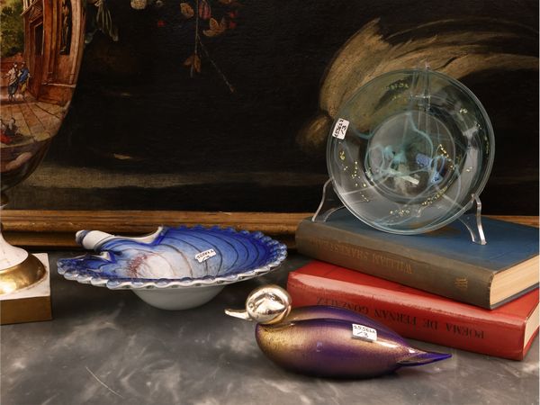 Tre accessori in vetro soffiato  - Asta Una casa fiorentina. Tra tradizione e modernit Le collezioni, i dipinti, gli arredi - III  - Associazione Nazionale - Case d'Asta italiane