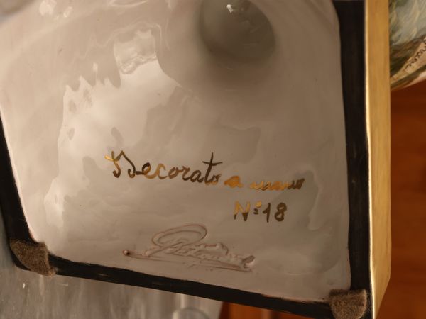 Coppia di grandi vasi a potiche in ceramica, Batignani  - Asta Una casa fiorentina. Tra tradizione e modernit Le collezioni, i dipinti, gli arredi - III  - Associazione Nazionale - Case d'Asta italiane