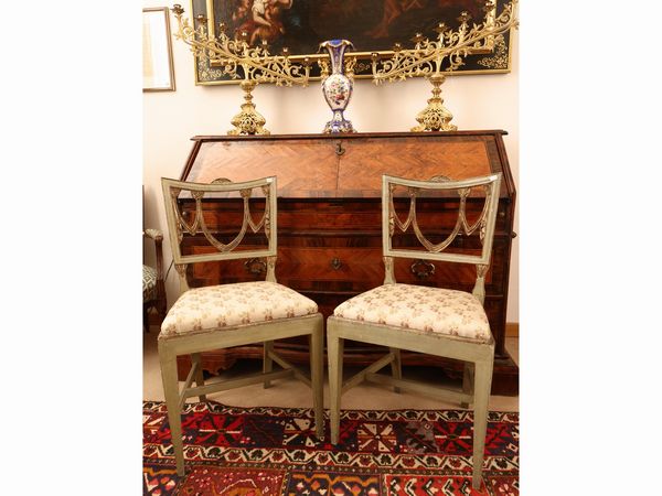 Coppia di sedie in legno laccato  - Asta Una casa fiorentina. Tra tradizione e modernit Le collezioni, i dipinti, gli arredi - III  - Associazione Nazionale - Case d'Asta italiane