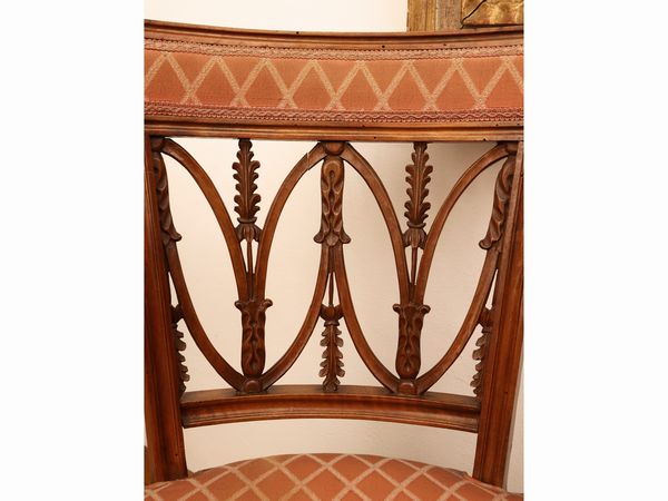 Poltroncina e sedia en pendant in noce  - Asta Una casa fiorentina. Tra tradizione e modernit Le collezioni, i dipinti, gli arredi - III  - Associazione Nazionale - Case d'Asta italiane