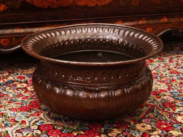 Due fioriere in rame  - Asta Una casa fiorentina. Tra tradizione e modernit Le collezioni, i dipinti, gli arredi - III  - Associazione Nazionale - Case d'Asta italiane