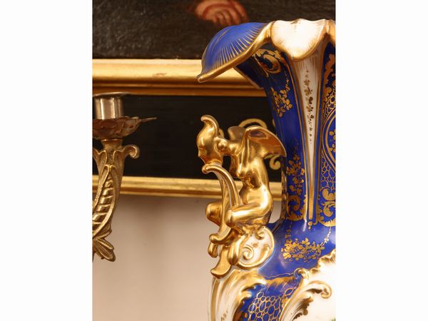 Vaso in porcellana  - Asta Una casa fiorentina. Tra tradizione e modernit Le collezioni, i dipinti, gli arredi - III  - Associazione Nazionale - Case d'Asta italiane