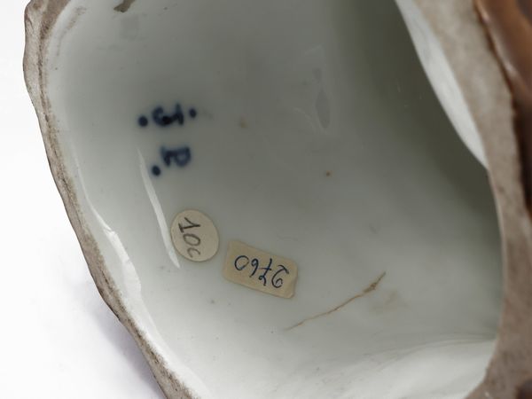 Jacob Petit : Magot in porcellana, Parigi met del XIX secolo  - Asta Una casa fiorentina. Tra tradizione e modernit Le collezioni, i dipinti, gli arredi - III  - Associazione Nazionale - Case d'Asta italiane