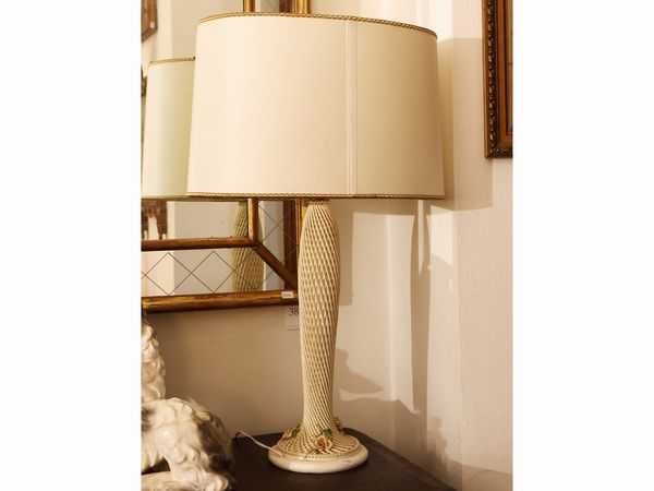 Lampada da tavolo in porcellana  - Asta Una casa fiorentina. Tra tradizione e modernit Le collezioni, i dipinti, gli arredi - III  - Associazione Nazionale - Case d'Asta italiane