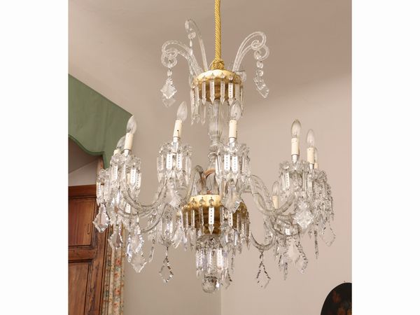 Grande lampadario in cristallo, facemte parte di una coppia  - Asta Una casa fiorentina. Tra tradizione e modernit Le collezioni, i dipinti, gli arredi - III  - Associazione Nazionale - Case d'Asta italiane