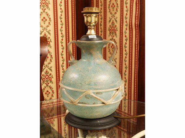 Vaso in vetro archeologico  - Asta Una casa fiorentina. Tra tradizione e modernit Le collezioni, i dipinti, gli arredi - III  - Associazione Nazionale - Case d'Asta italiane