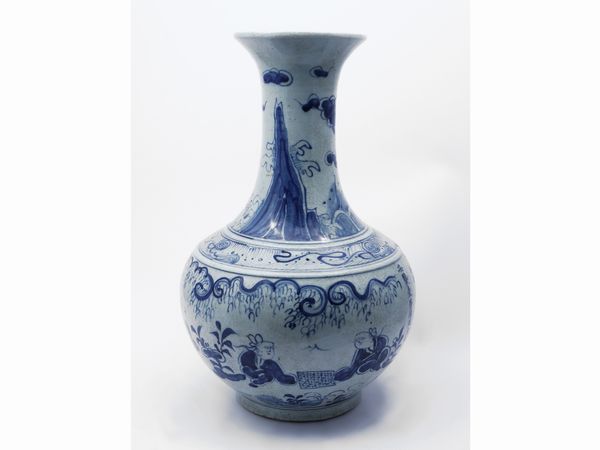 Vaso in ceramica, Cina inizio del XX secolo  - Asta Una casa fiorentina. Tra tradizione e modernit Le collezioni, i dipinti, gli arredi - III  - Associazione Nazionale - Case d'Asta italiane