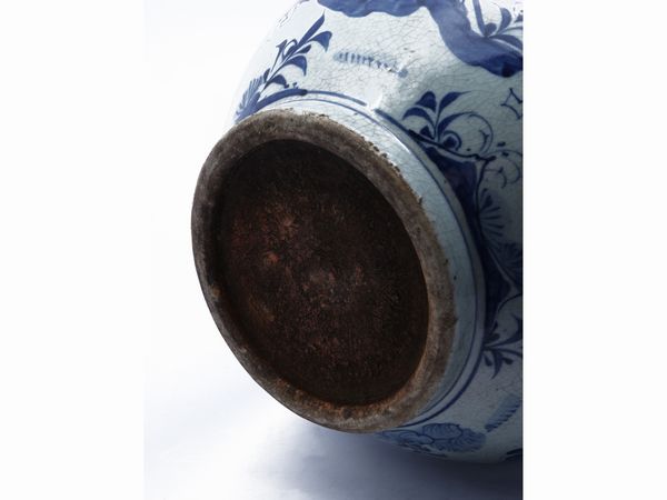 Vaso in ceramica, Cina inizio del XX secolo  - Asta Una casa fiorentina. Tra tradizione e modernit Le collezioni, i dipinti, gli arredi - III  - Associazione Nazionale - Case d'Asta italiane