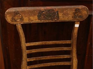 Coppia di sedie laccate e decorate ad Arte povera  - Asta Una casa fiorentina. Tra tradizione e modernit Le collezioni, i dipinti, gli arredi - III  - Associazione Nazionale - Case d'Asta italiane