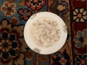 Incensiere in porcellana  - Asta Una casa fiorentina. Tra tradizione e modernit Le collezioni, i dipinti, gli arredi - III  - Associazione Nazionale - Case d'Asta italiane