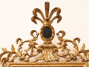Specchiera con cornice in legno intagliato e dorato facente parte di una coppia  - Asta Una casa fiorentina. Tra tradizione e modernit Le collezioni, i dipinti, gli arredi - III  - Associazione Nazionale - Case d'Asta italiane