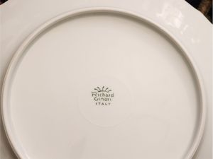 Serie di dodici piatti da pesce in porcellana, Richard Ginori  - Asta Una casa fiorentina. Tra tradizione e modernit Le collezioni, i dipinti, gli arredi - III  - Associazione Nazionale - Case d'Asta italiane